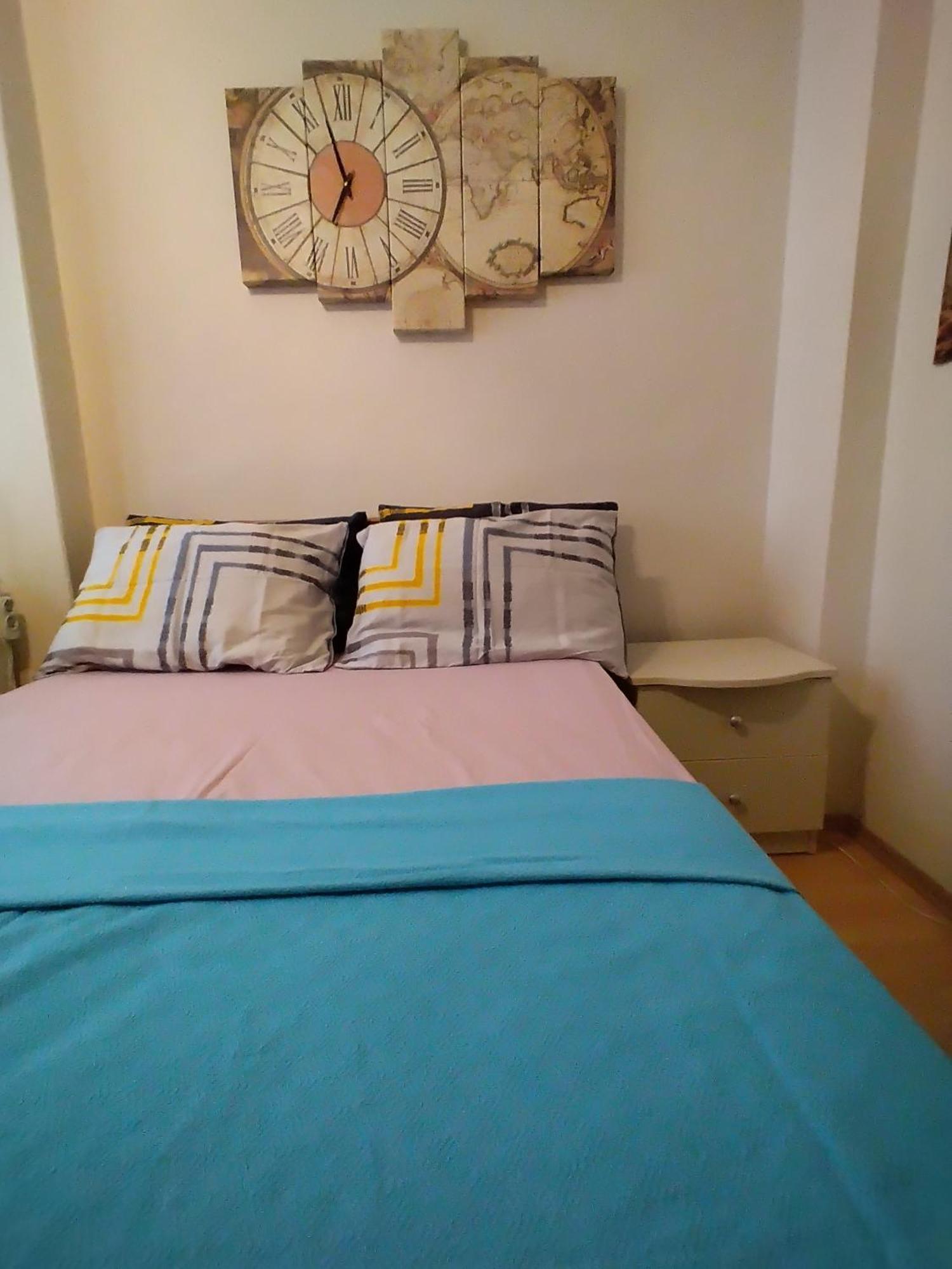 Feeling At Home In Istanbul Center 5 Minutes Walk To The Atakoey Metro Station & Metrobus Buitenkant foto